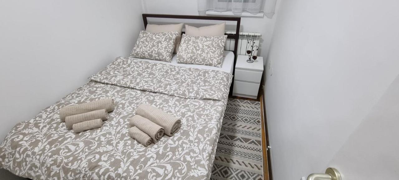 Stan Na Dan Sisters Apartment Belgrade